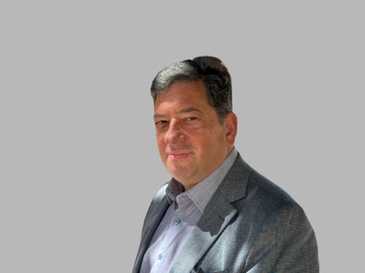 Ο Άγνωστος Στρατιώτης δεν ζητά τίποτα, μ...