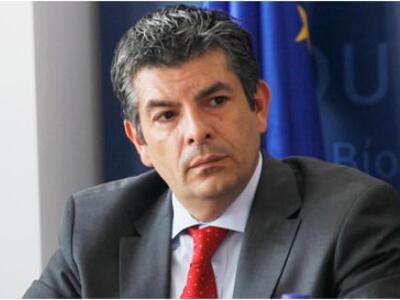 Παπαθεοδώρου: "Δωρεάν Φροντιστήριο&...