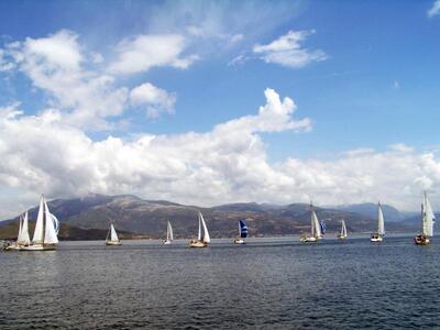 Ιστιοπλοϊκός αγώνας σκαφών ανοικτής θαλά...