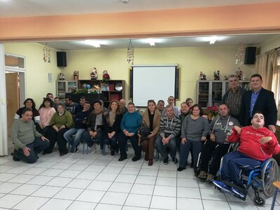 Επίσκεψη στο ΕΚΑΜΕ Αιγίου από αντιπροσωπ...