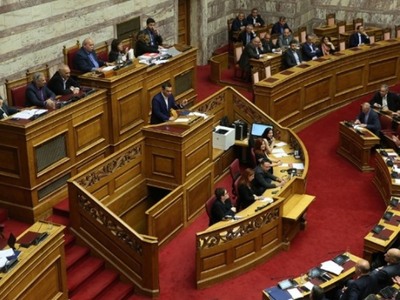 Τα μεσάνυχτα η ψηφοφορία για την ψήφο εμ...