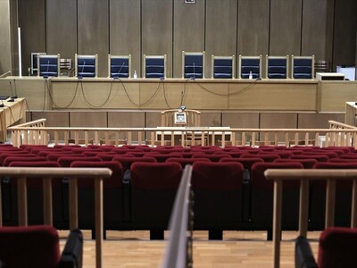 Πώς θα λειτουργούν τα Ποινικά και Πολιτι...