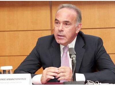 Κατάληψη στο γραφείο του Αρβανιτόπουλου