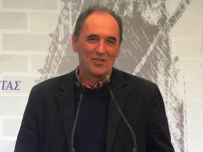 Σταθάκης: Προτεραιότητα του ΣΥΡΙΖΑ η σύγ...