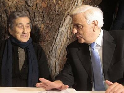 Μια από τις γιαγιάδες της περίφημης φωτο...