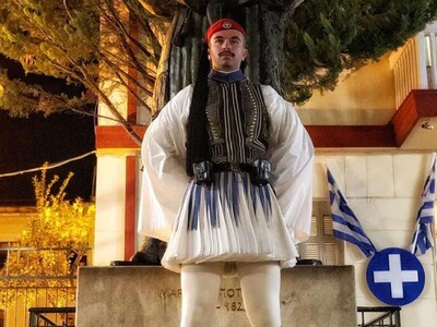 Τάκης Πετρόπουλος: Η απώλεια του εύζωνα ...