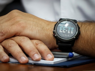 Τι ώρα (θα) είναι; Οι χώρες μέλη χρειάζο...