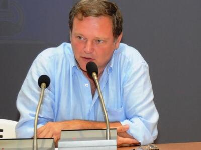Κώστας Χριστόπουλος: Η ιστορία δεν παραγ...