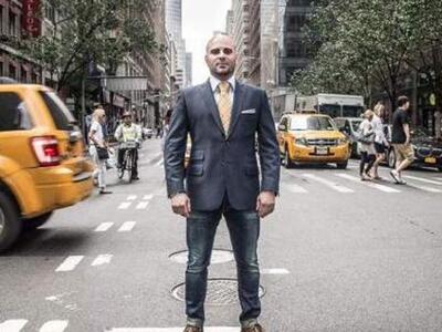 Ο Κεφαλλονίτης που σερβίρει ...Ιόνιο στο...