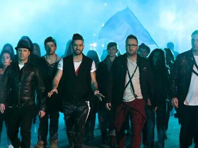 ΔΕΙΤΕ backstage φωτογραφίες από το κινημ...