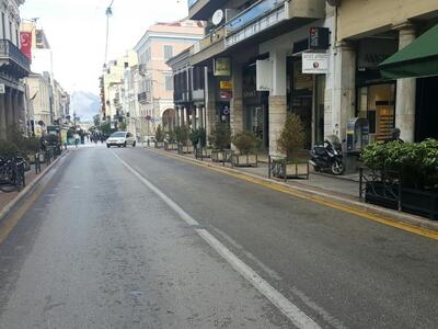 Πάτρα: Αδειασε το κέντρο της πόλης εξαιτ...