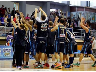 Έτσι πανηγύρισε τη σωτηρία του ο Κόροιβο...