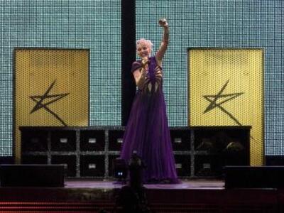 H Kylie Minogue σε...ημερολόγιο