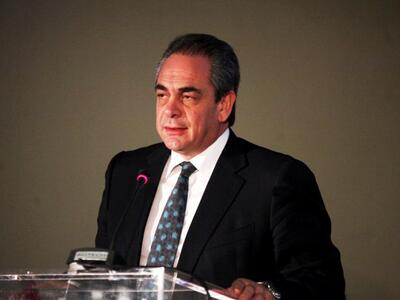 Μίχαλος: Συμφέρει το αδύναμο ευρώ και το...