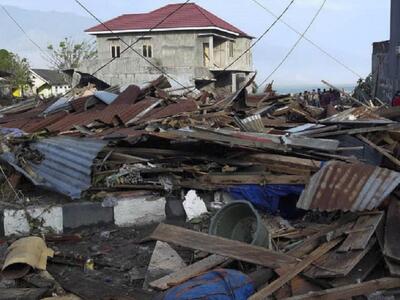 Ινδονησία: Σε τουλάχιστον 832 ανήλθε ο α...