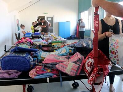 Ναύπακτος: Δήμος και εθελοντές συγκεντρώ...