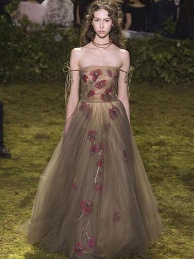 DIOR COUTURE
