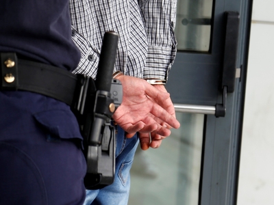 Πάτρα: Είχε μαζί του ναρκωτικά χάπια, χα...