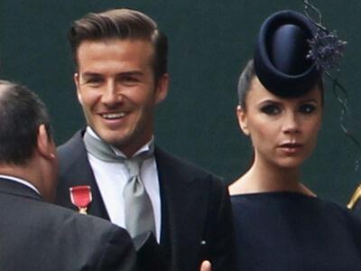 Ντέιβιντ και Βικτόρια Μπέκαμ υποδέχονται...