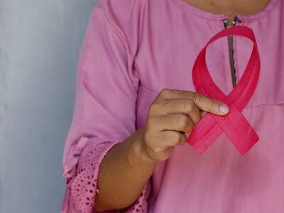Καρκίνος του μαστού: Πρόληψη αλλά και απ...