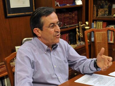 Νίκος Νικολόπουλος για  πρυτανικές εκλογ...