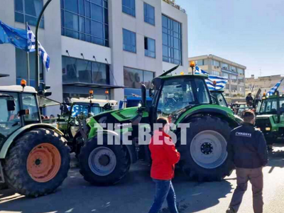 «Ζεσταίνουν» τα τρακτέρ οι αγρότες της Α...