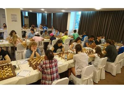 Όλος ο καλός ο κόσμος στη σκακιστική γιο...