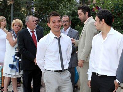 Δείτε φωτογραφίες από το γάμο του Αλέξαν...