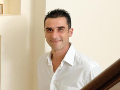 Μετακόμισε μόνιμα στη Ζυρίχη ο γιος του ...