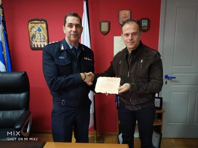 Από την βράβευσή του από τον Νίκο Ρουμελιώτη