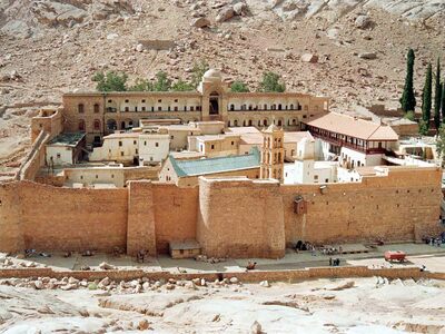 Μονή Σινά: Απόπειρα καθαίρεσης από μοναχ...