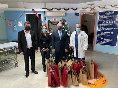 Δώρα από τη ΔΕΕΠ Νέας Δημοκρατίας σε παι...