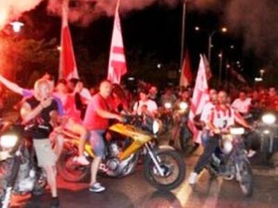 Πορεία φιλάθλων του Ολυμπιακού Βόλου στο...