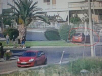 "Ανεξέλεγκτη" πορεία αυτοκινήτ...