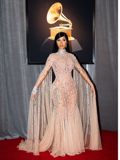 Cardi B με Mugler