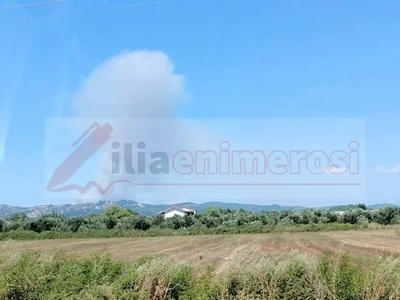 Ο καπνός της πυρκαγιάς στο Γεράκι όπως δ...