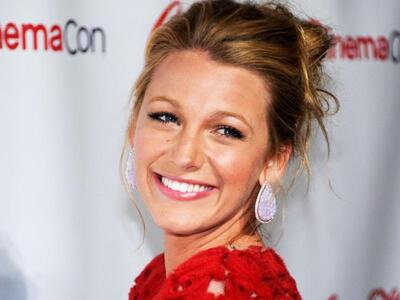 Δείτε τι φόρεσε η Blake Lively στα βραβε...
