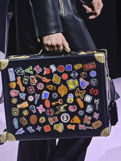 Αμέτρητες οι κονκάρδες 