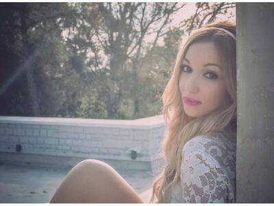 Πάτρα: Η δημοσιογράφος Νικόλ Μακρή φόρεσε νυφικό!