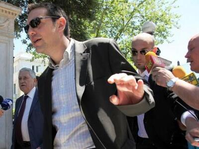 Αλ. Τσίπρας: Η ελληνική τρόικα λέει ψέματα 