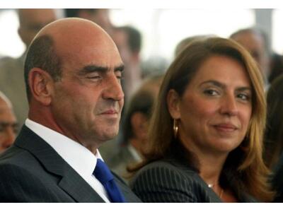 Ο Καραμανλής διαψεύδει την σύζυγο Βουλγα...