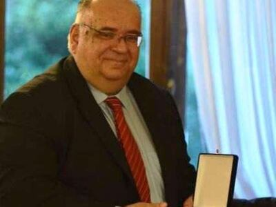 Πάτρα: Ο φιλόλογος Στέφανος Σκαρπέλος άφ...