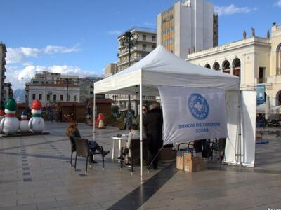 Πάτρα: Οι Γιατροί του Κόσμου στόλισαν έν...