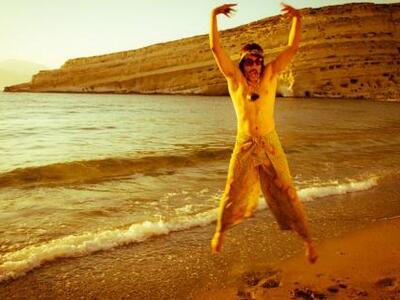 O Tonis Sfinos σε ένα πάρτι-έκπληξη μία ...