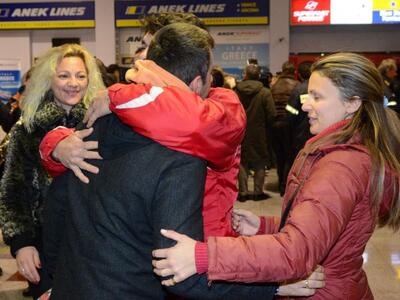 Άφιξη διασωθέντων στο λιμάνι της Πάτρας-...