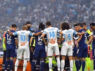 «Κατέρρευσε» ποδοσφαιριστής στο 5ο λεπτό...