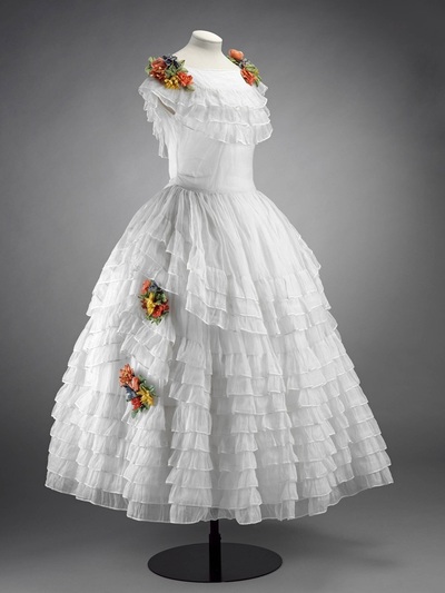 Φόρεμα Lanvin (1992) εμπνευσμένο από τη βασίλισσα 