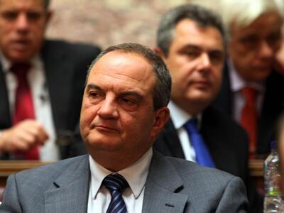 O μορφασμός του Καραμανλή για τον Πάνο Καμμένο