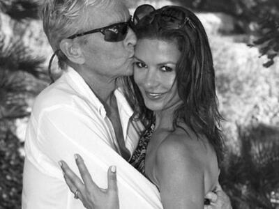 Catherine Zeta-Jones: Το συγκινητικό pos...