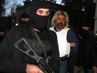 Ξηρός σε ανακριτή: Αυτοί που υπηρετείς σ...